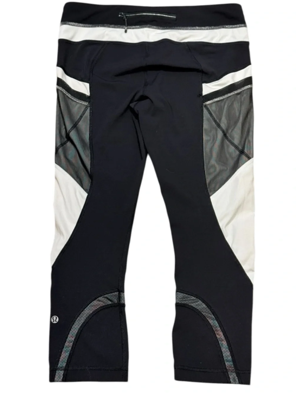 Women's Black & White Performance Cropped Leggings